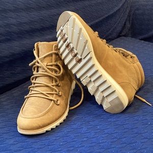 Women’s Sorel boots